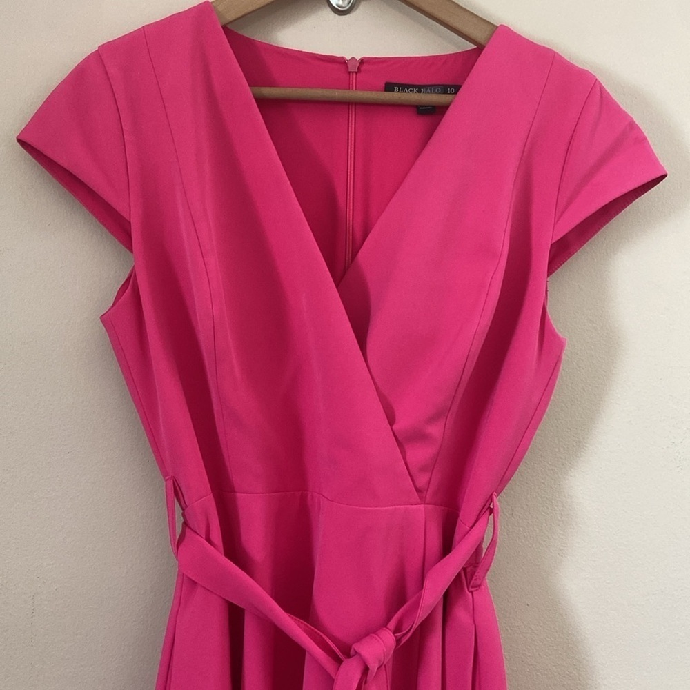 Black Halo - Pandora Faux Wrap Belted Hot Pink Dress - Picture 9 of 16
